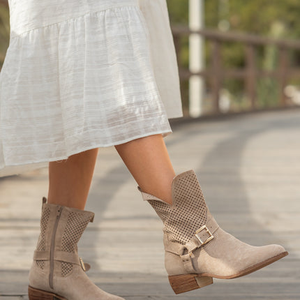 Buonarotti Stiefelette Beige Wildleder Schnalle Niedriger Absatz