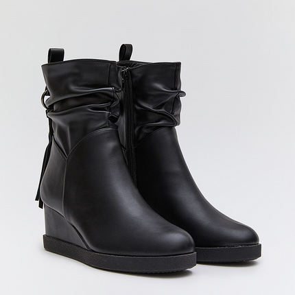 Buonarotti Stiefelette Schwarz Schnalle Fransen