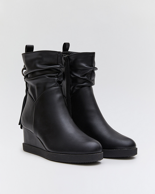 Buonarotti Stiefelette Schwarz Schnalle Fransen