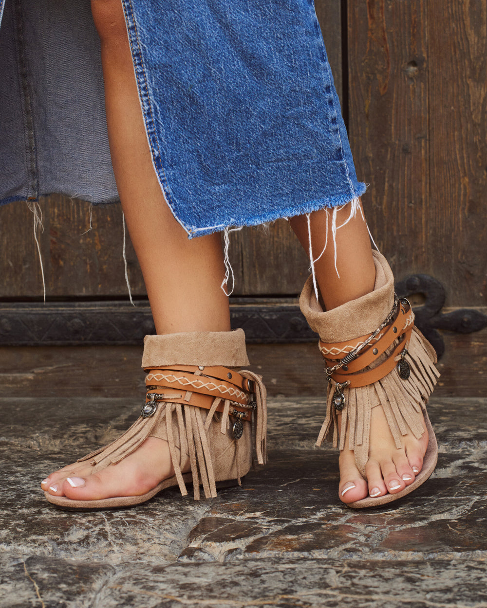 Buonarotti Ibiza Sandalen Beige Suedine Schnalle Fransen