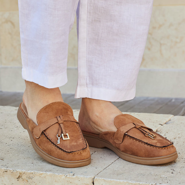 Buonarotti Slipper Kamel Wildleder Charms