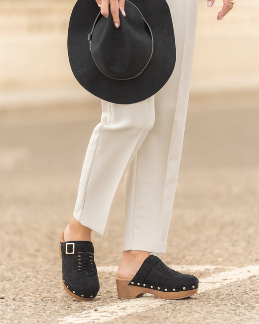 Buonarotti Clogs Schwarz Schnalle Borte