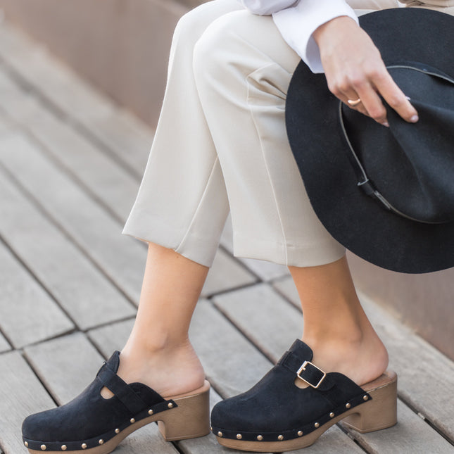 Buonarotti Clogs Schwarz Schnalle