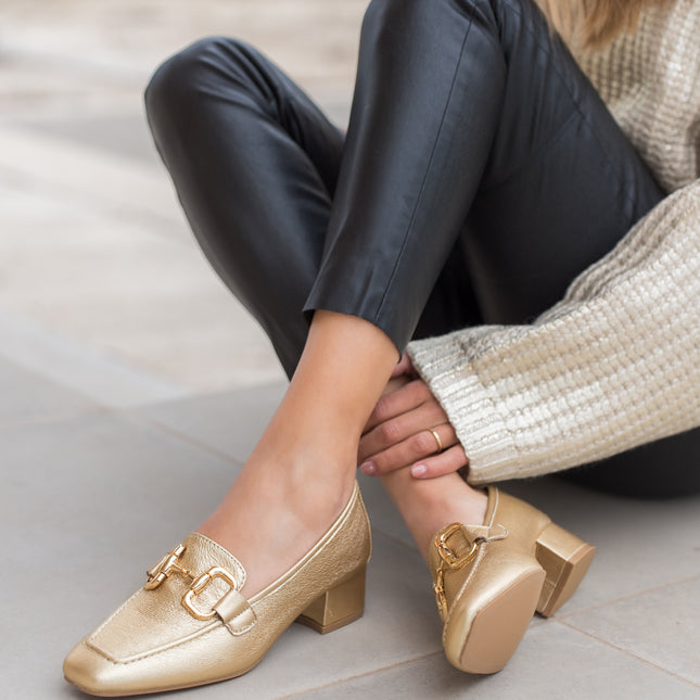 Buonarotti Mokassins mit Absatz Goldschnalle