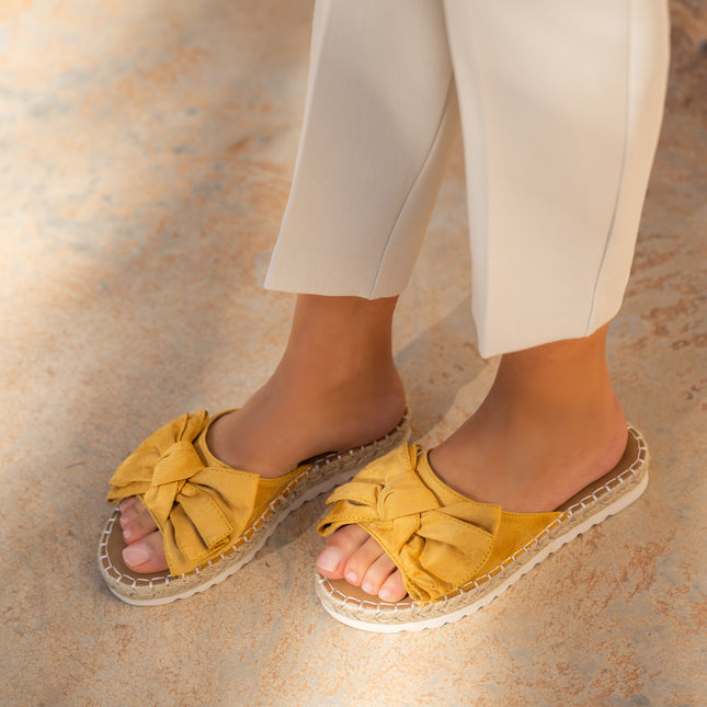 Buonarotti Hausschuhe Gelb Suedine Schleife