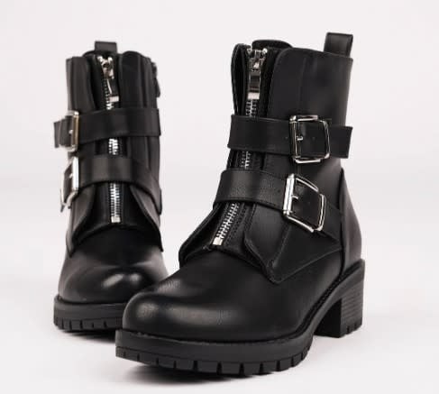 Smile Favorites Biker-Stiefel Schwarz Silberschnallen
