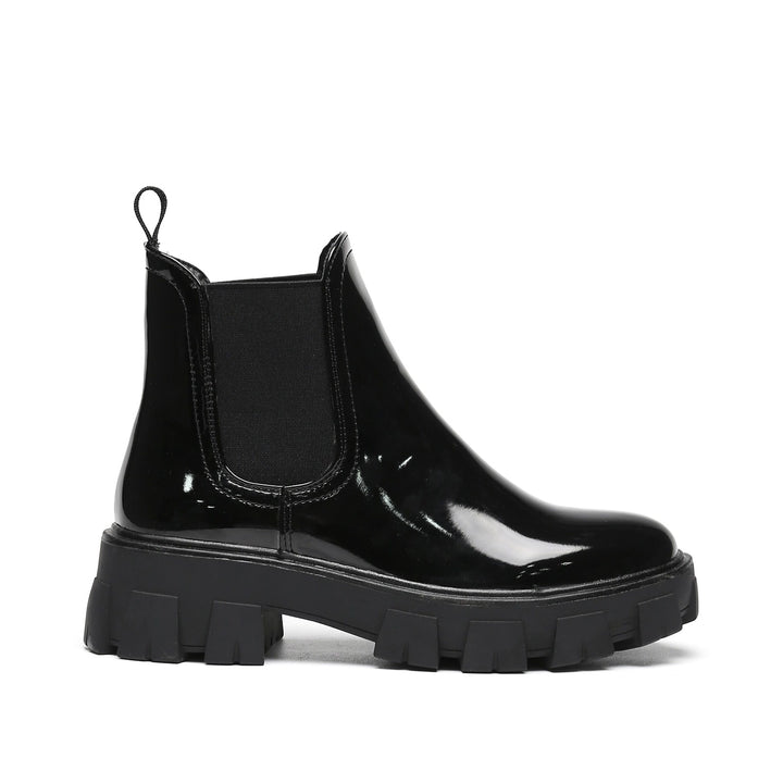 Smile Favorites Chelsea-Stiefel Schwarzer Lack