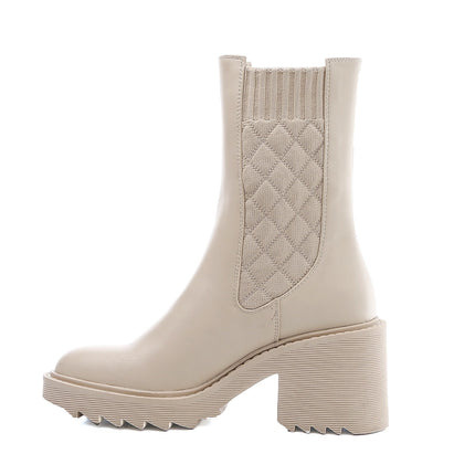 Smile Favorites Chelsea-Nähte mit Absatz Beige