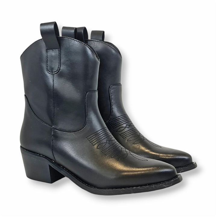 Smile Favorites Kurze Cowboystiefel Schwarzes Leder