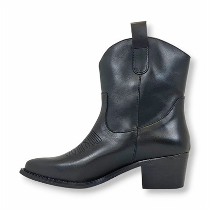 Smile Favorites Kurze Cowboystiefel Schwarzes Leder