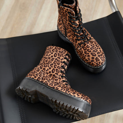 Smile Favorites Veteranenstiefel Leopard Plateau