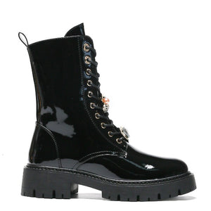 Smile Favorites Veteranenstiefel Schwarze Lackbroschen