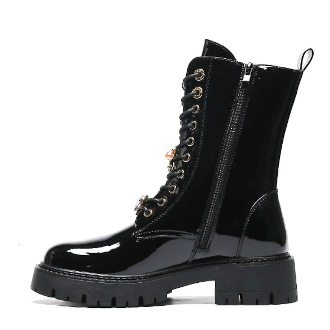 Smile Favorites Veteranenstiefel Schwarze Lackbroschen