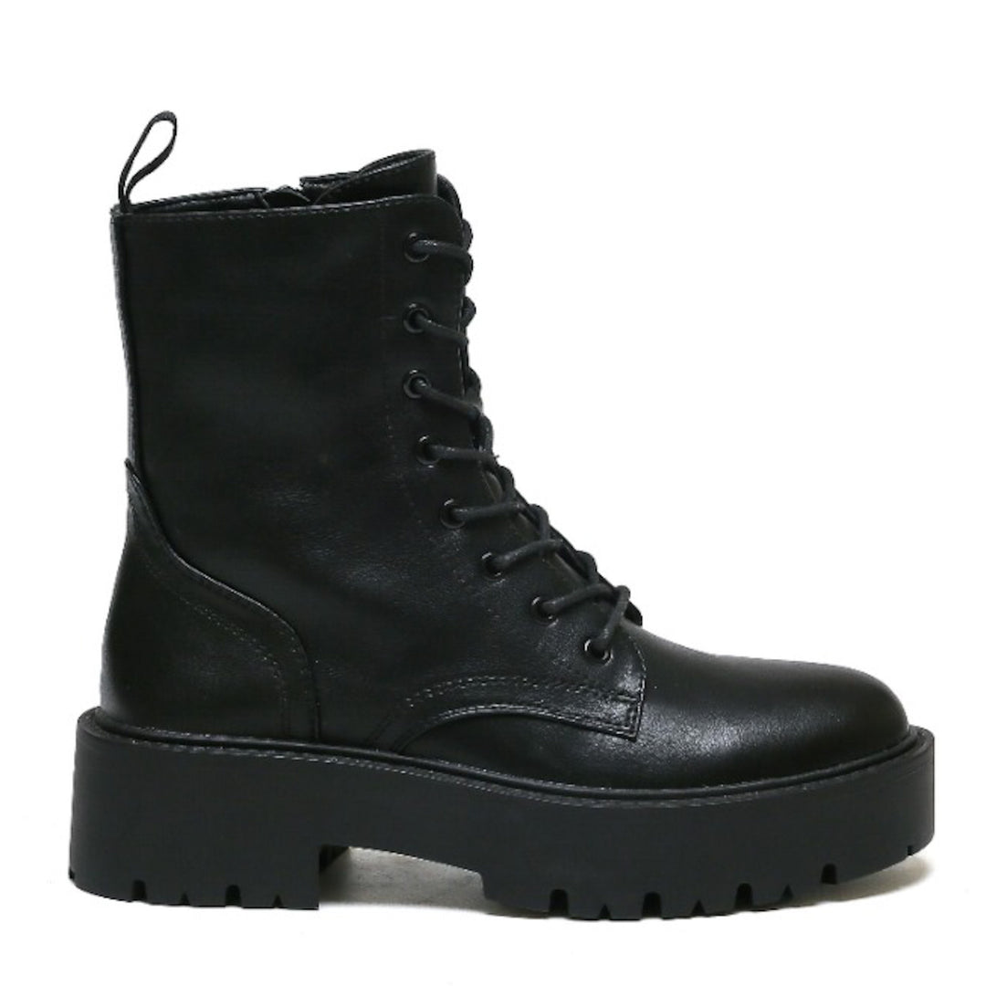 Smile Favorites Veteranenstiefel Schwarzes Plateau